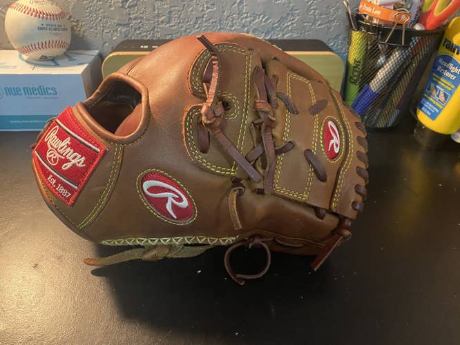 Brown High School/College Pitcher's 11.75" Heart of the Hide Baseball Glove