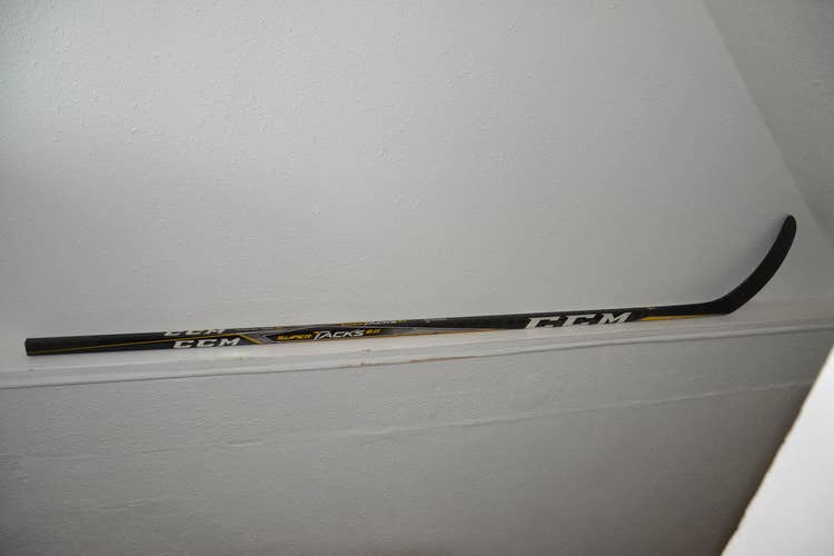 CCM Super Tacks 2.0 - Senior - 75 Flex - P29 - RH