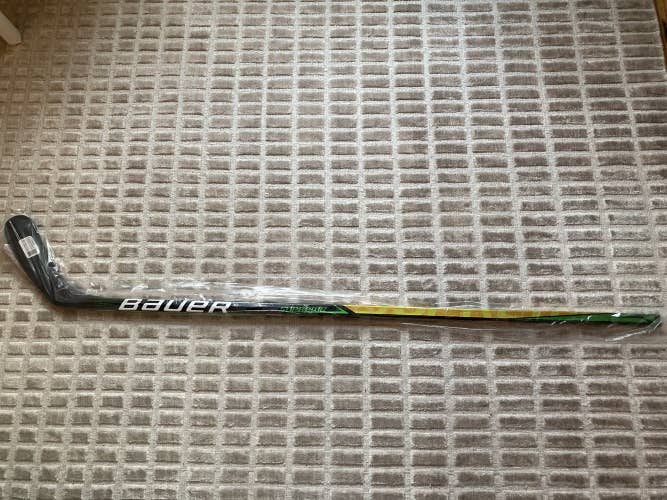 Supreme UltraSonic Hockey Stick
