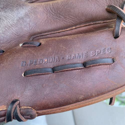 Used Right Hand Throw A2000 11.5" Baseball Glove