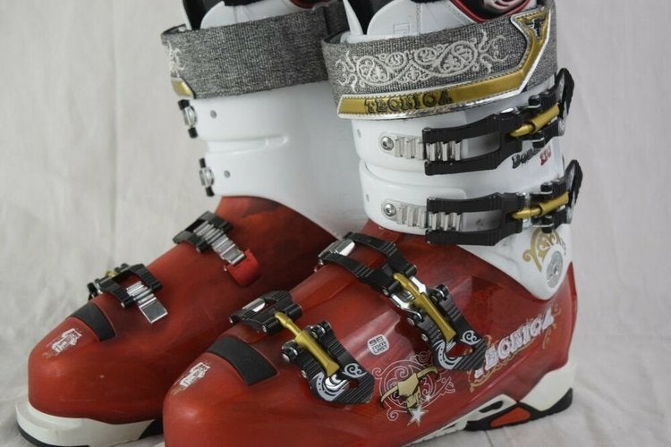 atomic t11 ski boots