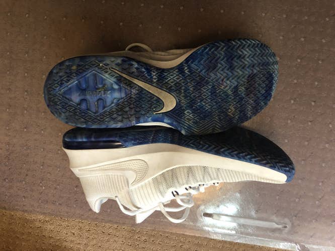 Nike AirMax Infiltrate Shoes size 11.5