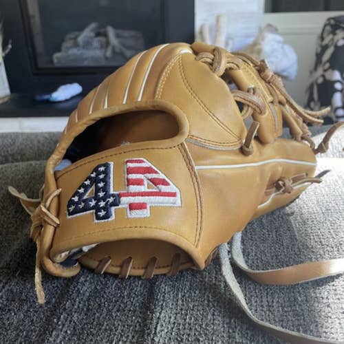 44 Infield Baseball Glove