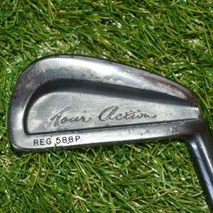 Cleveland Tour Action 	2 Iron Right Handed 39.5"Graphite	Regular New Grip