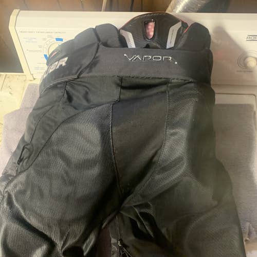 Black Used Medium Bauer Vapor APX  Hockey Pants