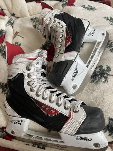 CCM Rbz 75 Skates sz 5.5