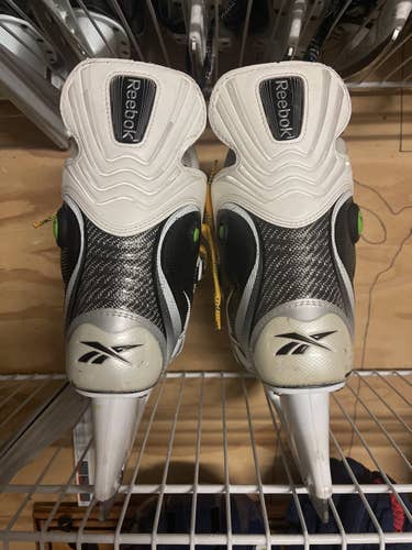 REEBOK 11K HOCKEY SKATES