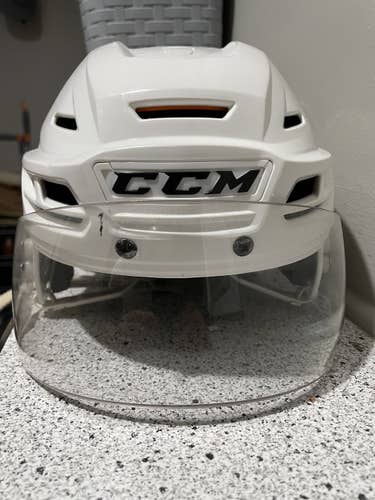 White Used Medium CCM Tacks 710 Helmet