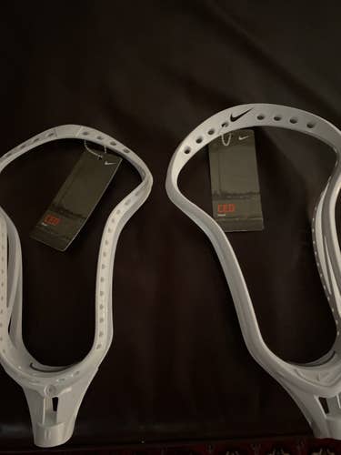 Bundle of two Nike Ceo Heads