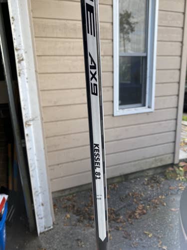 Senior Right Handed Mid Pattern Pro Stock AX9 Hockey Stick