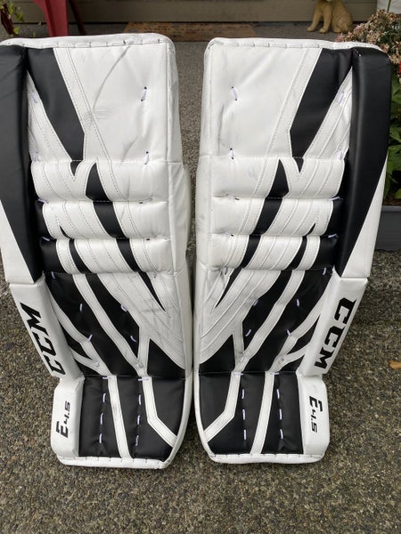 White Senior 32" CCM Goalie Leg Pads