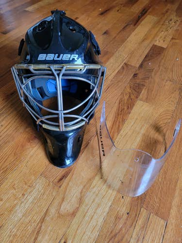Black Senior Bauer NME 8 Goalie Mask Fit 3