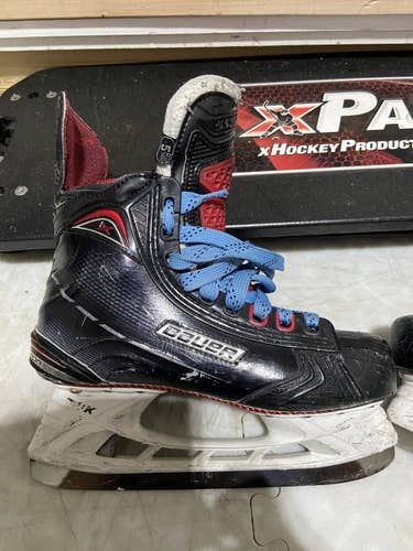 Junior Bauer Regular Width  Size 5 Vapor 1X Hockey Skates Ty Dan Steel