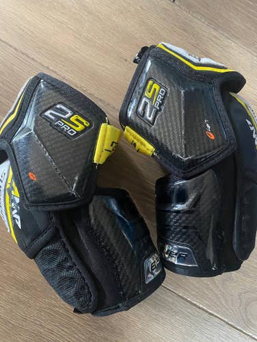 Used Small Bauer Supreme 2S Pro Elbow Pads