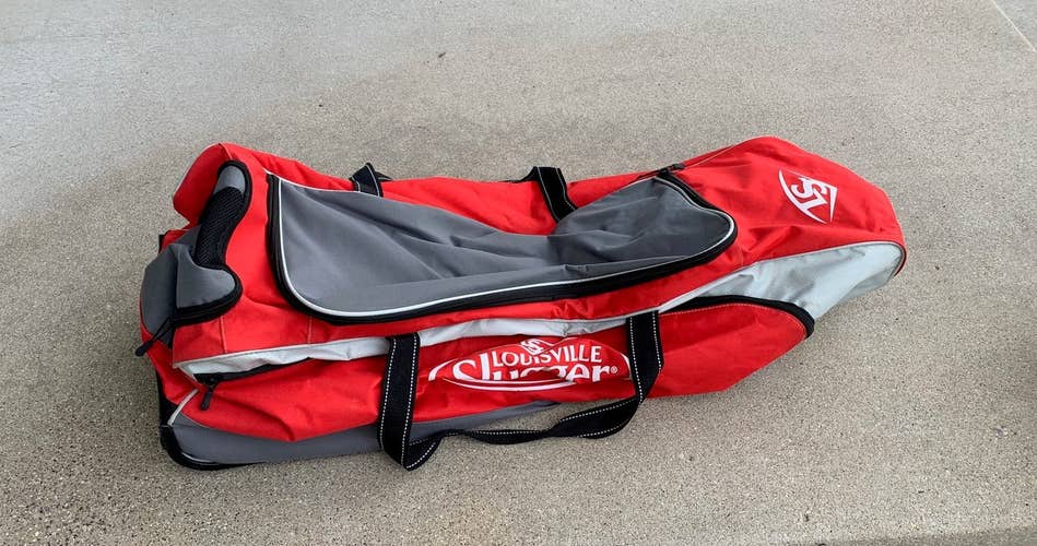 Red Used Louisville Slugger Catcher's Bag