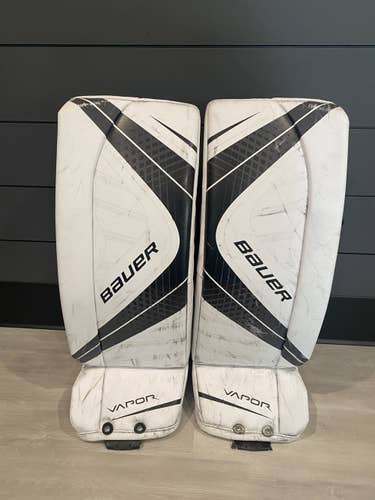 Used Junior 28" Bauer Vapor X700 Goalie Leg Pads