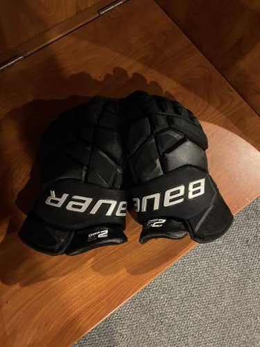 Black Senior Bauer 15" Supreme 2S Pro Gloves