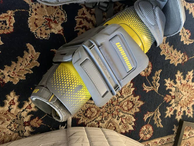 Senior Medium Warrior  Ritual Goalie Chest Protector