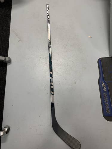 Senior Left Hand Mid Pattern AX9 Hockey Stick