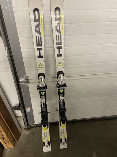Used 2018 HEAD Racing World Cup Rebels i.GS RD (144cm) Skis With Bindings Max Din 11