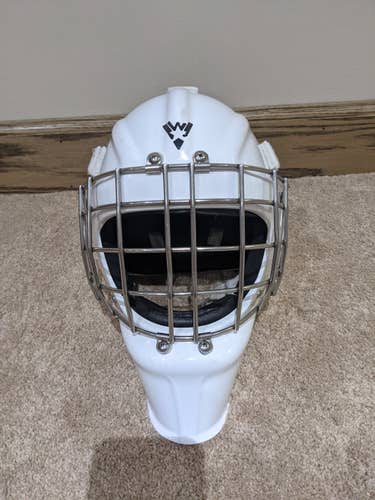 Victory V2 White Junior Used Goalie Mask