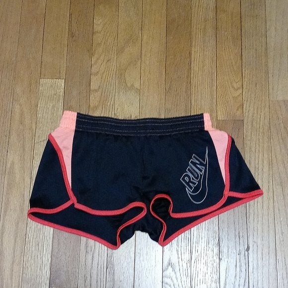 NIKE DRI-FIT RUNNING SHORTS WOMENS S W/ BRIEF STYLE LINER LIKE NEW