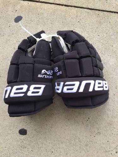 Colorado Avalanche Game Used Pro Stock Bauer Nexus 2N Gloves 14” Nieto