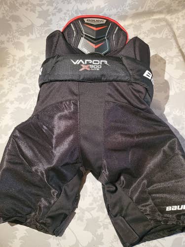 Bauer Vapor X900 Lite Ice Hockey Pants Jr. Medium