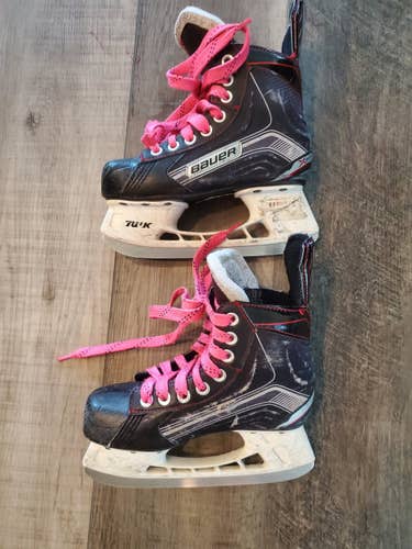 Youth Bauer X300 Hockey Skates Size 1