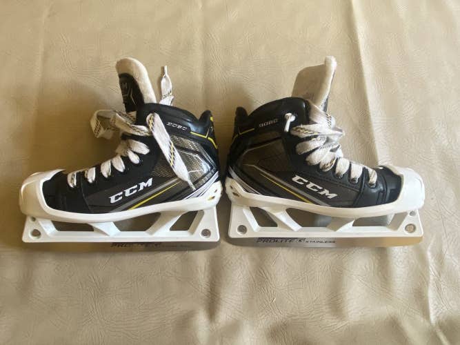 Junior Used CCM Tacks 9060 Hockey Goalie Skates Regular Width Size 1