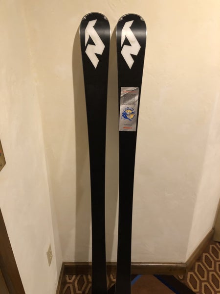 NORDICA スキー板 SENTRA 2SP 144cm NORDICA スキー板 SENTRA 2SP 144cm