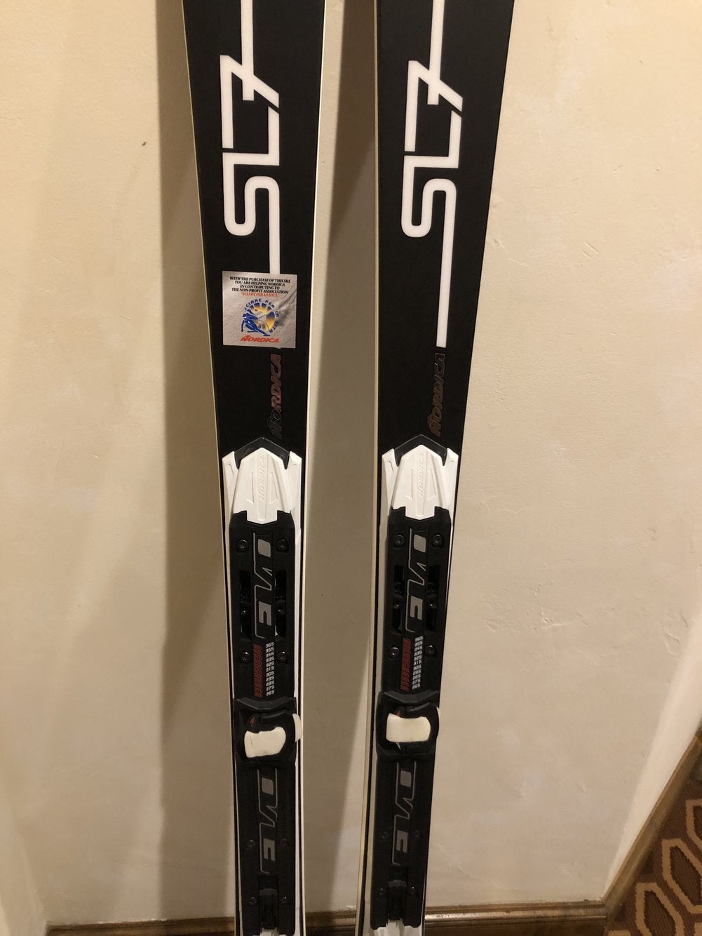NORDICA スキー板 SENTRA 2SP 144cm NORDICA スキー板 SENTRA 2SP 144cm