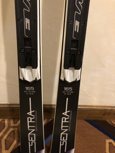 New Nordica Sentra Skis with bindings 165cm long (404321