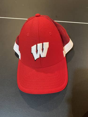 Wisconsin Badgers Workout Hat OSFA