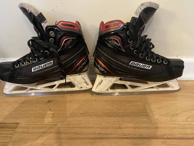 Bauer Vapor X900 Hockey Goalie Skates Size 8.5