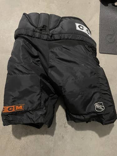 CCM Pro Stock Philadelphia Flyers Game Used Pants XL