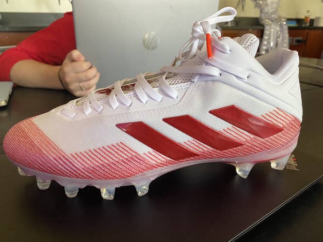 White Men's Turf Cleats Low Cut Freak X carbon Mid