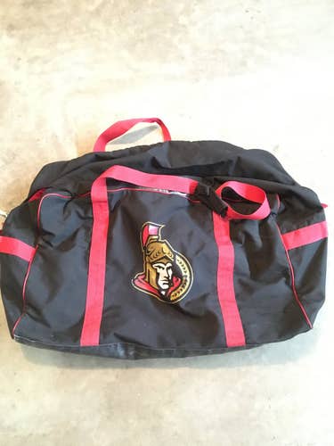 Pro Stock Ottawa Senators MIC 4orte Hockey Equipment Bag used