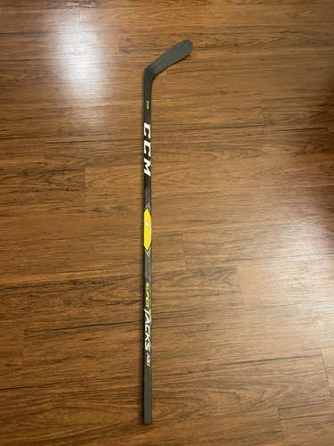 Used CCM Super Tacks AS1 Stick RH 65 Flex P28