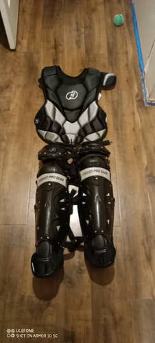 Used Force 3 Adult Catcher's Set