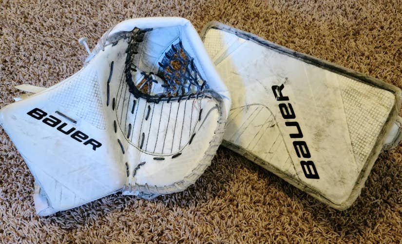 White Intermediate Used Bauer Regular X900