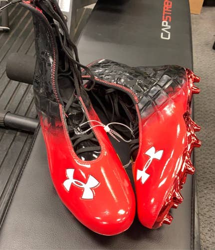 Mens size 15 Under Armour UA tall football cleats