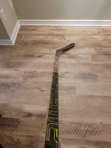 2 PACK - New Bauer Right Handed Supreme 2S Pro Hockey Stick