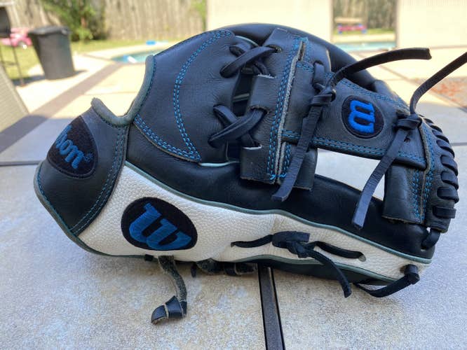 Wilson A-2000 Pro-Stock 1787 11.75”