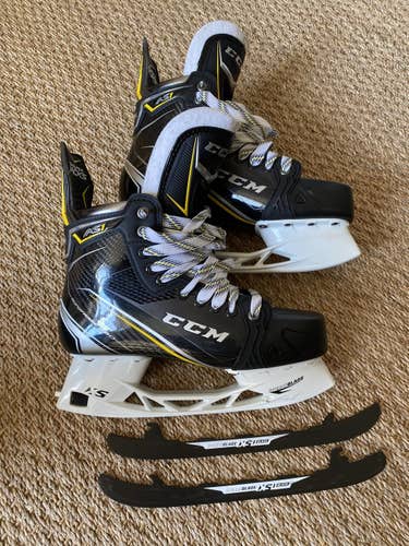 Senior CCM Regular Width Pro Stock Size 8.5 Super Tacks AS1 Hockey Skates