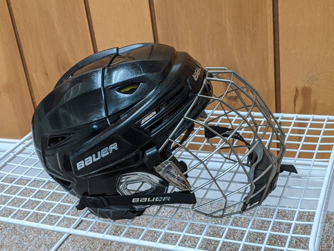 Black Used Medium Bauer Re-Akt 200 Helmet