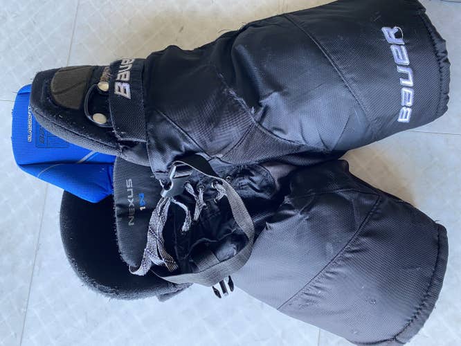 Black Junior Small Bauer  Nexus 1N Hockey Pants