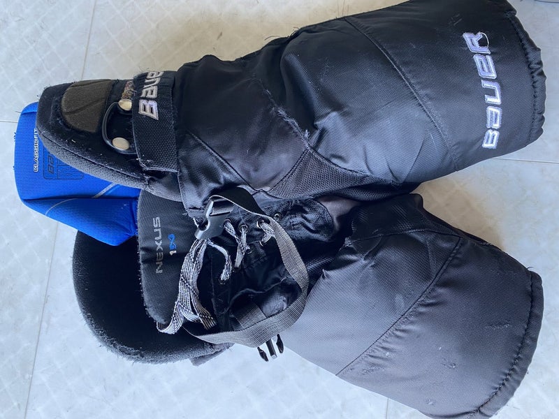 Black Junior Small Bauer Nexus 1N Hockey Pants