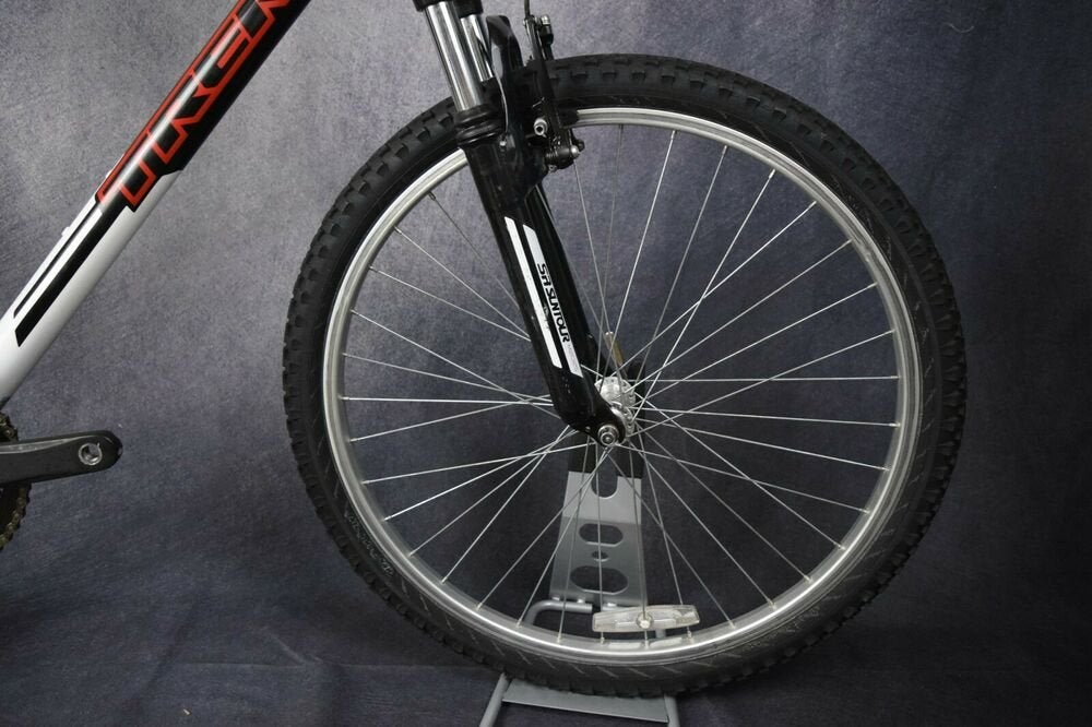TREK 820 ST MOUNTAIN BIKE 16\