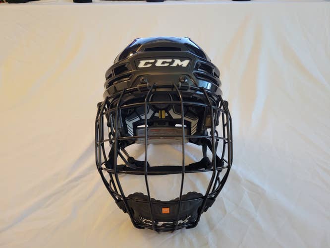 Black Used Medium CCM Tacks 910 Helmet